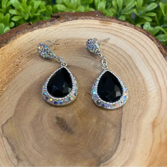 ⚡️Mega Sale⚡️ Elegant Silver925 and rhinestone necklace and earrings set - Picture 6 of 9